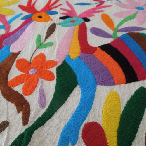 メキシコ刺繍クロス【オトミ族 ランチョンマットサイズ①】 生地