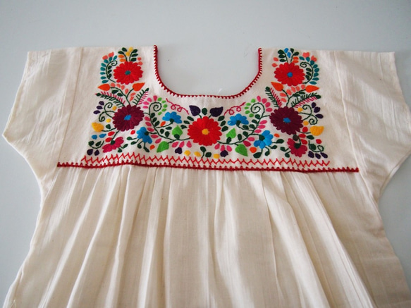 メキシコ刺繍　ブラウス メキシコ刺繍ブラウス・サンアントニーノ・ブラック〜メキシコ