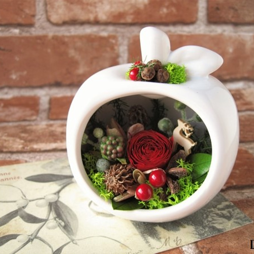 プリザーブドフラワークリスマス飾り りんごのクリスマスミニアレンジ【プリザーブドフラワー】【オブジェ