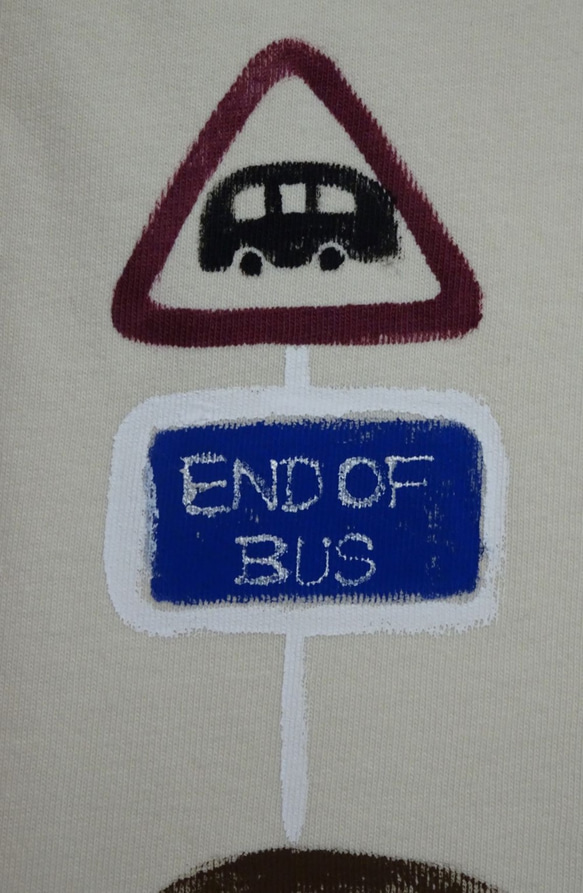 働く自動車・ロンドン赤バス・手描きキッズTシャツ・名前入れ 4枚目の画像