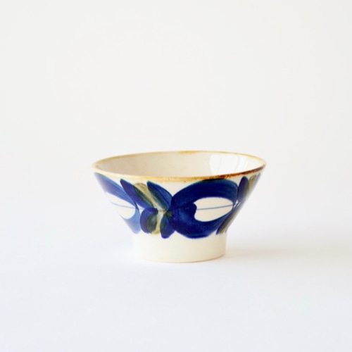 波佐見焼】 藍ブルー くらわんか碗 草花紋 茶碗・めし碗 藍染窯 通販