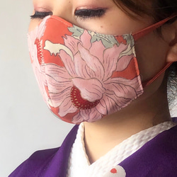 リボンが結べる　花柄マスク　紐付き　アンティーク　和装　着物リメイク品　コスプレ　可愛い　ピンク　成人式　振袖　花柄　和 2枚目の画像