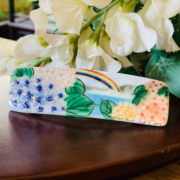 虹色グラデーション紫陽花入りのバレッタ♡ 虹色グラデーション紫陽花入りのバレッタ♡