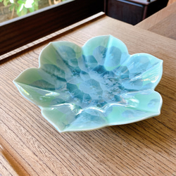 京焼・清水焼 花結晶 花型皿(グリーン) 1枚目の画像