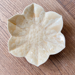 清水焼 花結晶 花型皿(金花) 1枚目の画像