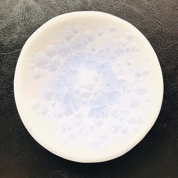 京焼・花結晶 丸豆皿(うす紫) 3枚目の画像
