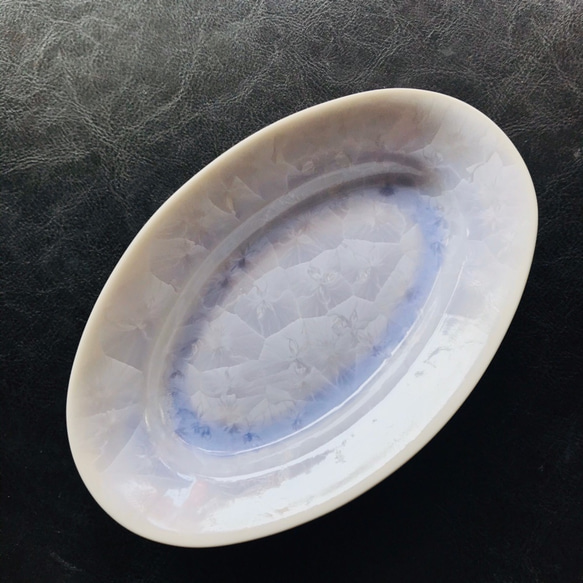 清水焼 花結晶 オーバル皿 小 (薄紫) 3枚目の画像