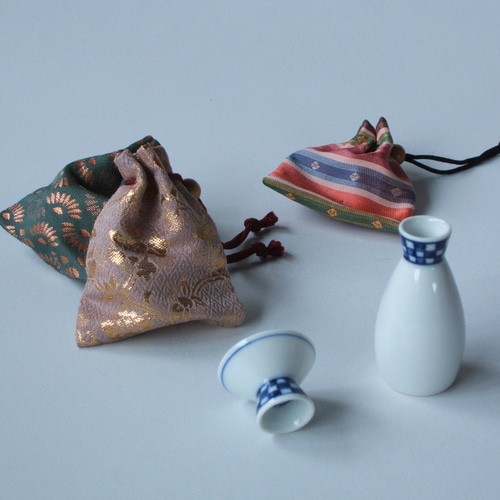 市松ミニ徳利&盃 巾着付き3点セット その他インテリア雑貨 ichinokura