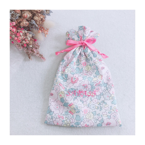 リバティ 巾着 刺繍 ポーチ 通帳入れ 出産祝い 母子手帳入れ その他