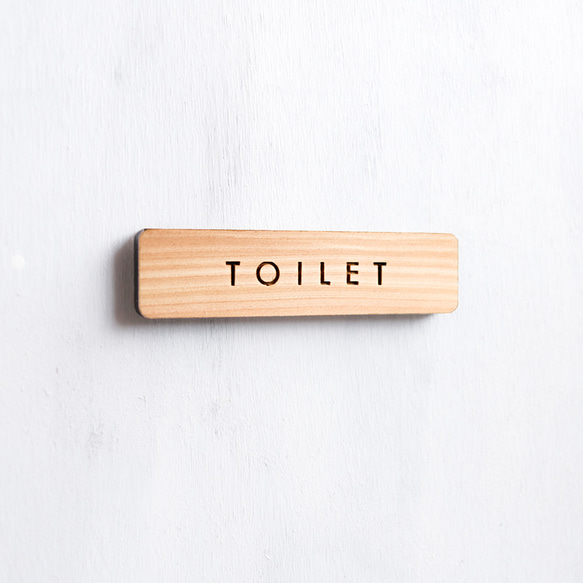 【Creema限定】【文字変更可】2個セット 木製 サインプレート トイレ マーク 【 受注生産 】 1枚目の画像