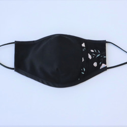 選べる8サイズ！花柄バイカラー　BlackVer.　布マスク　有料フィルターポケット 3枚目の画像