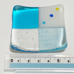 市松模様 ガラス箸置き豆皿　ブルー 3枚目の画像