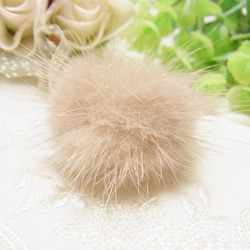 ミンクファー高品質　パール＆ロンデル加工パーツ 　グレージュ 4枚目の画像