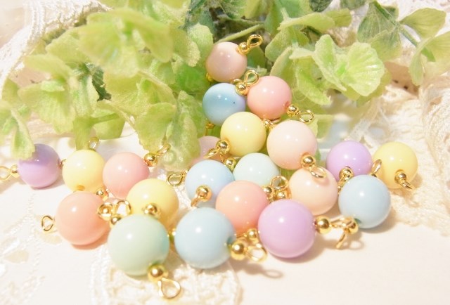 パールビーズ 24コ 9ピン加工パーツ 6カラー チャーム