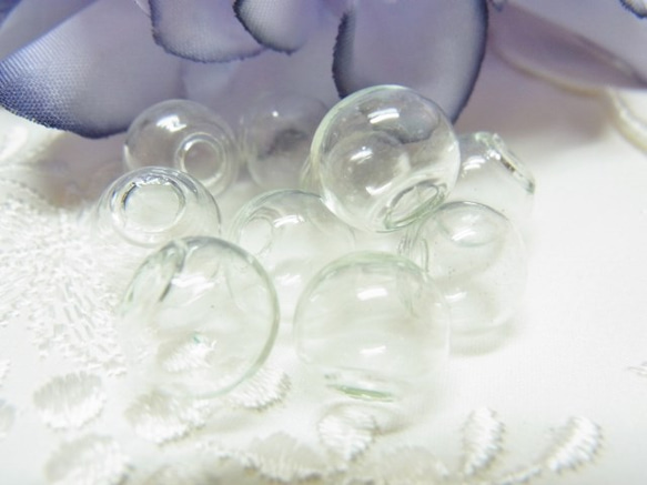 ガラスドーム 10㎜　10個　¥３００ 1枚目の画像