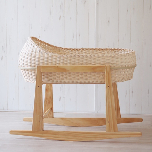 ★受注制作★ 手編みのラタンゆりかご 2枚目の画像