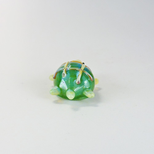 ハンドメイド 人形型リング 淡い緑 ハンドメイド 人形型リング 淡い緑