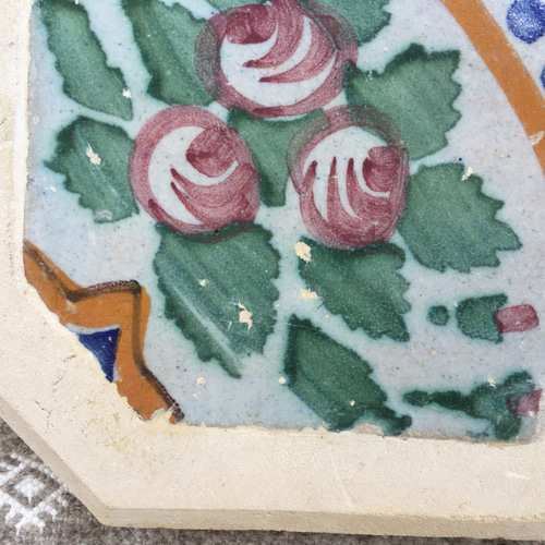 アンティーク額縁(薔薇)とモザイクタイル絵 アンティーク額縁(薔薇)とモザイクタイル絵