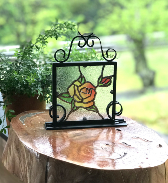 アイアン　フレーム　ステンドグラス 楽天市場】ステンドグラス専用アイアンフレーム 置き型 『ピュア