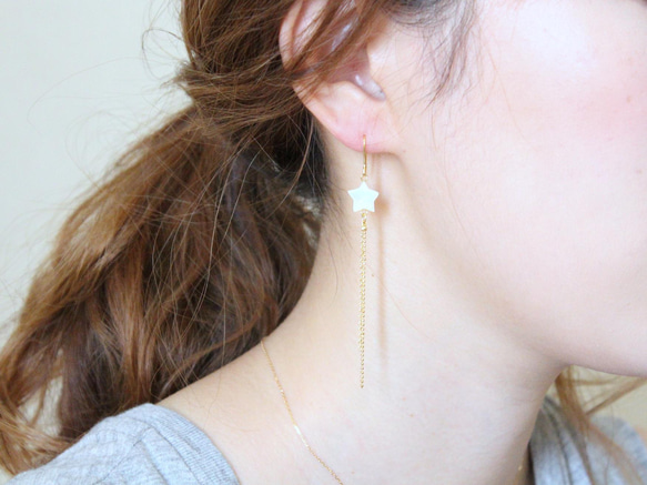 スターシェルチェーンピアス 1枚目の画像