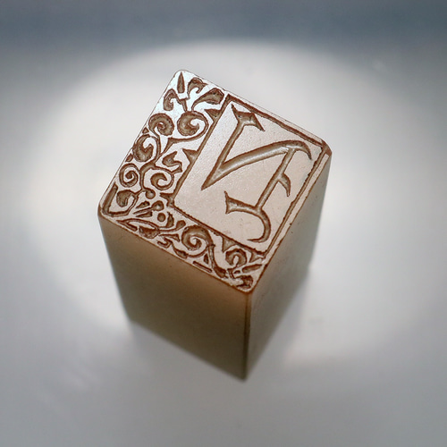 デコラティブイニシャル陰刻印 オーダー はんこ・スタンプ 多田