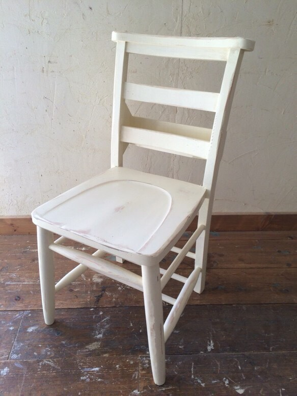 ホワイト木製　アンティーク風チェア ホワイト木製 アンティーク風チェア