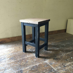 図工室風の椅子 アンティーク風ブラック&ブラウン 2枚目の画像