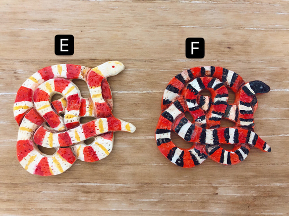 ナミヘビのブローチ 4枚目の画像