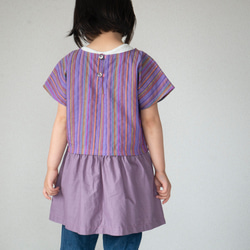 紫カラフルストライプ、フレンチスリーブの半袖チュニックシャツ/100〜120cmくらい 3枚目の画像