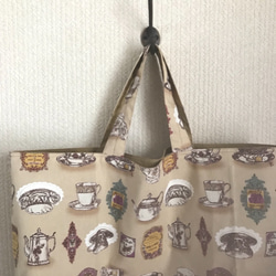 布×ナイロン裏付き  エコbag  カッププリント柄 2枚目の画像