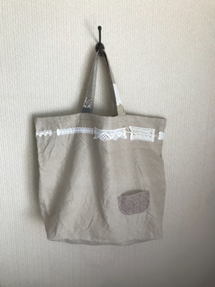 ちょっと大きめ  リネントートバッグ  レーステープつき
