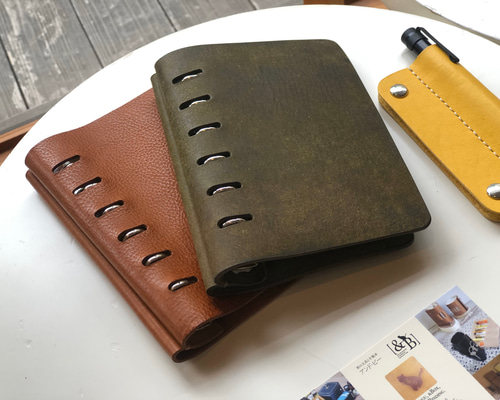 031 ハンドメイド 本革 レザー メロンソーダ風M6システム手帳 031 ハンドメイド 本革 レザー メロンソーダ風M6システム手帳