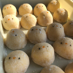 上生菓子　求肥餅製【ひよこ餅】１０個詰 3枚目の画像