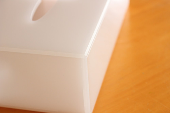 箱無し・ソフトパック用ティッシュケース(アクリル乳白色) 2枚目の画像