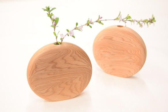 屋久杉 まるりんこ 一輪挿し・花瓶・花器 杉の舎 通販 9249210｜Creema