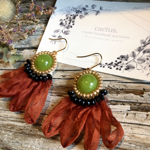 再販〉夏向け❤︎ ビーズ刺繍×シフォンリボン【エキゾチック】ピアス 