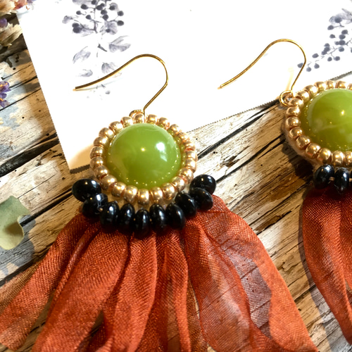 再販〉夏向け❤︎ ビーズ刺繍×シフォンリボン【エキゾチック】ピアス 