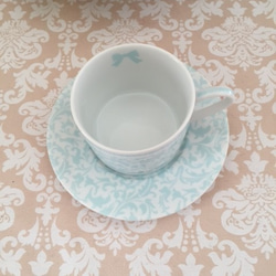 ☆彡洗練された大人カラーのカップ&ソーサー&ケーキ皿 ダマスク柄ペールブルー 3枚目の画像