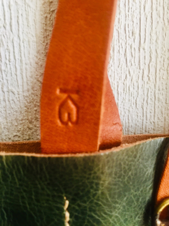 革鞄【縦長 　ミニ・トートーバッグ　 】深緑色 5枚目の画像