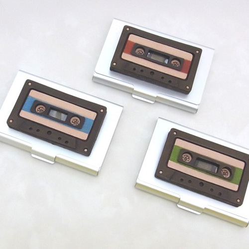 数量限定セール！】革製 カセットテープモチーフ カードホルダー