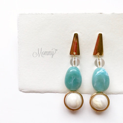 gold×turquoise 大ぶりピアス・イヤリング 1枚目の画像