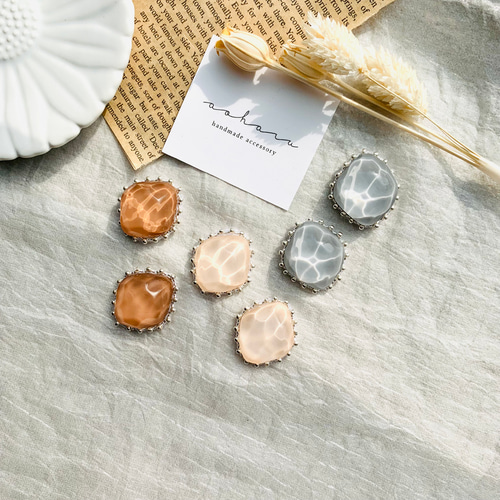 全3色 大人カラー 水面カボション ビーズ刺繍 ピアスビーズイヤリング