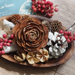 秋色アジサイと木の実のミルフィーユ飾り　(飾りの部分25㎝) 秋色アジサイと木の実のミルフィーユ飾り (飾りの部分25㎝) 彩り