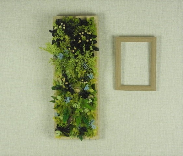 【F様専用】「森を眺めて・清流」縦長フレーム～プリザーブドグリーンのボタニカルART～ 6枚目の画像