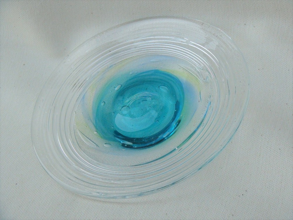 手づくりガラス　ミナモ　トレー（S） 1枚目の画像