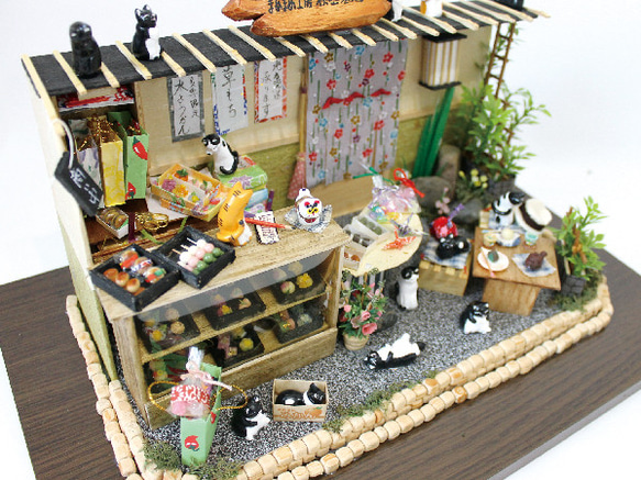 猫のミニチュア・ドールハウス『ねこの和菓子屋さん』 3枚目の画像