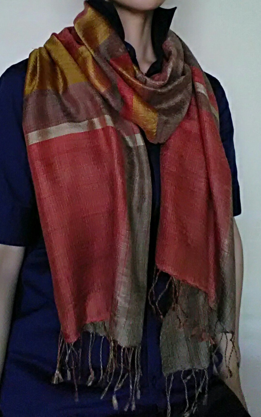 【秋ハンドメイド2020】手織り紬の絹ショール　草木染め　レンガ色