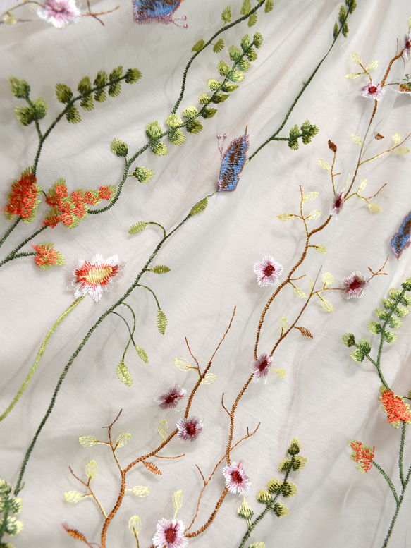 ボタニカル刺繍チュールスカート 4枚目の画像