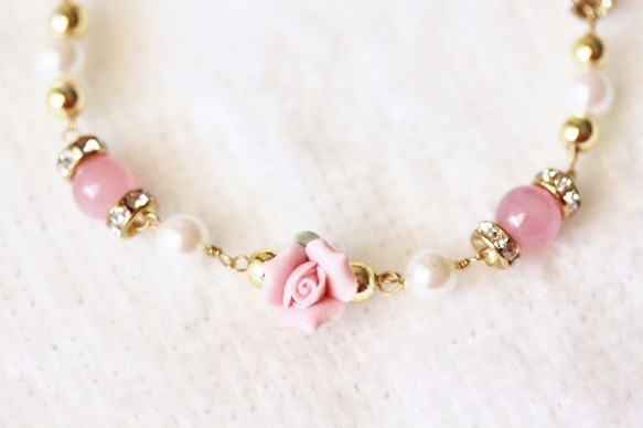 『数量限定ハンドメイド2019』　rose*roseブレスレット 3枚目の画像