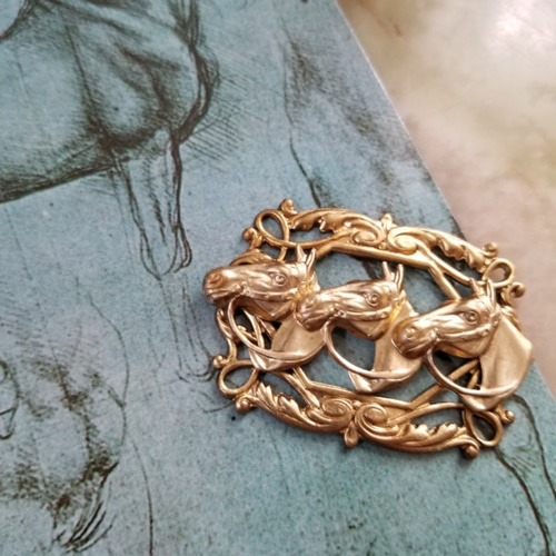 ヴィンテージ Brass Frame ＋馬スタンピング メタルパーツA